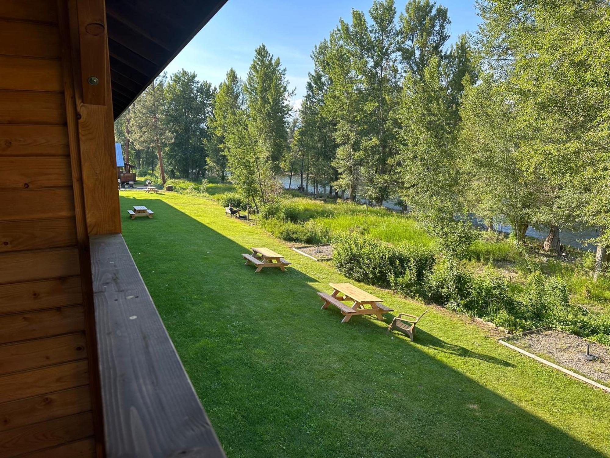 Methow River Lodge And Cabins Winthrop Bagian luar foto