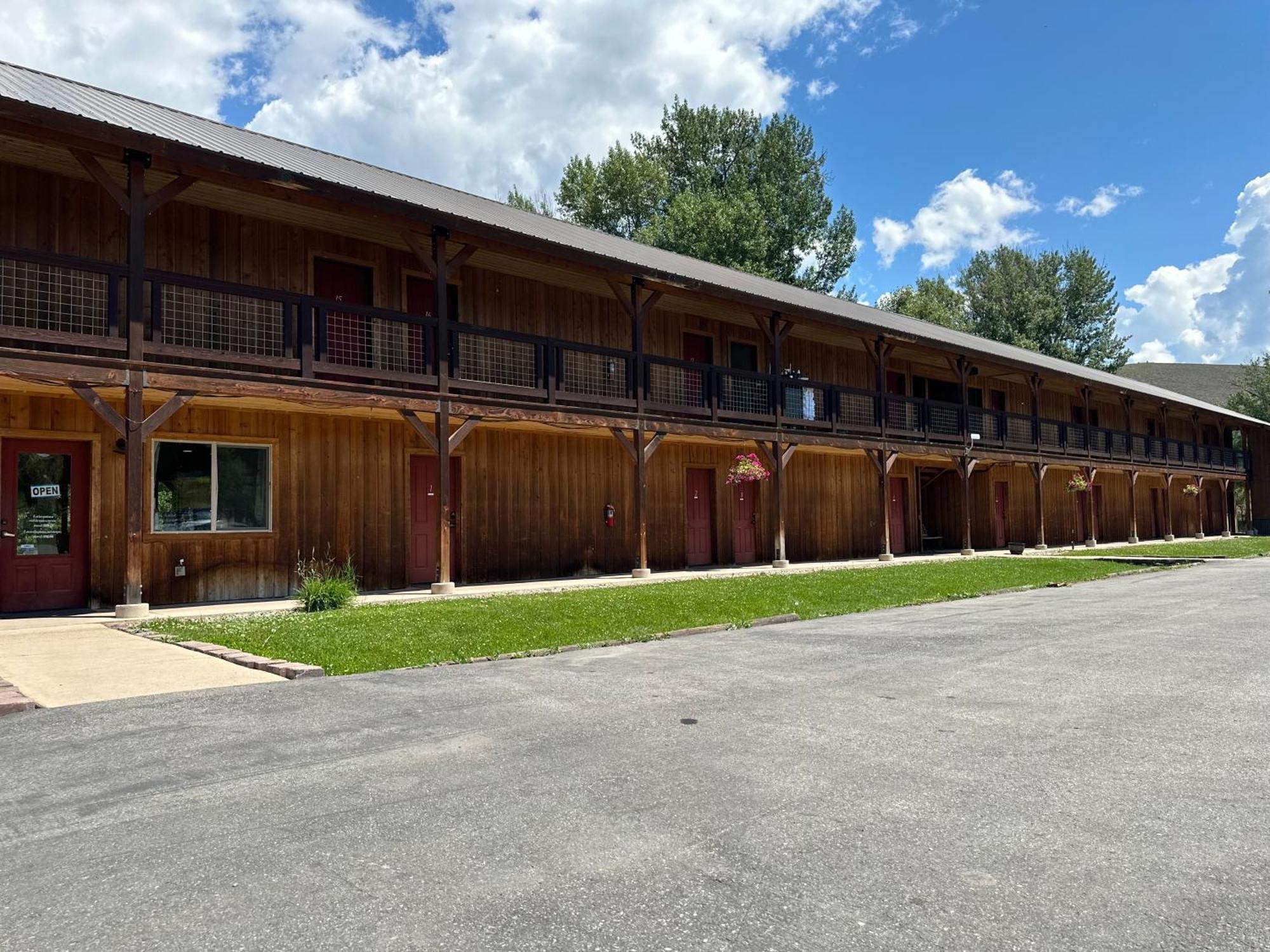 Methow River Lodge And Cabins Winthrop Bagian luar foto