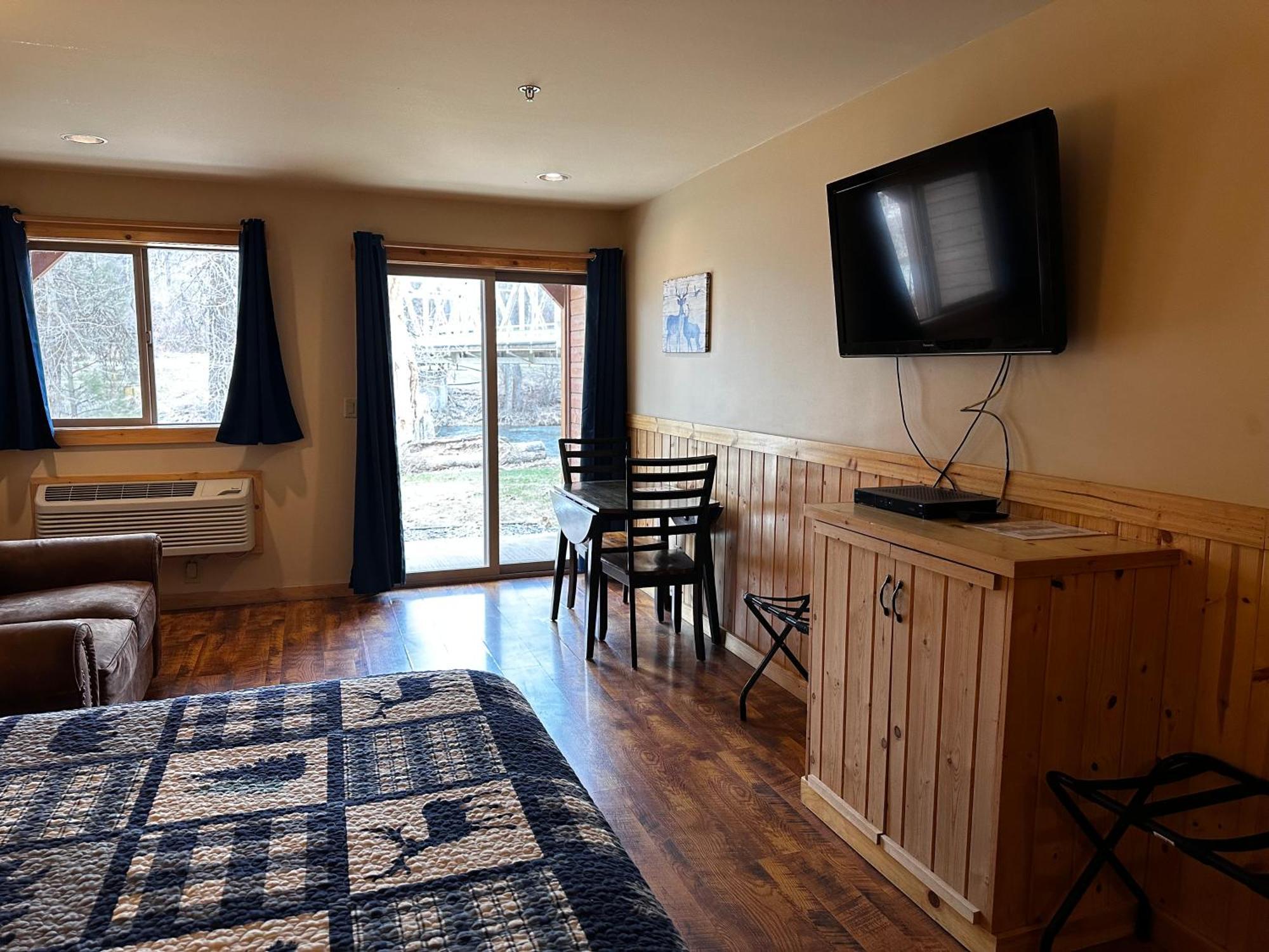 Methow River Lodge And Cabins Winthrop Bagian luar foto